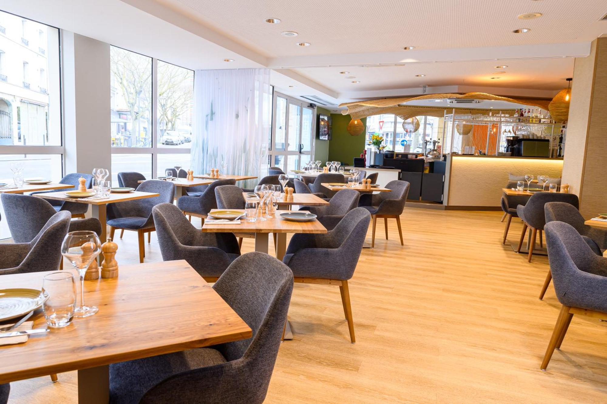 Ibis Styles Tours Centre Hotel Exterior photo