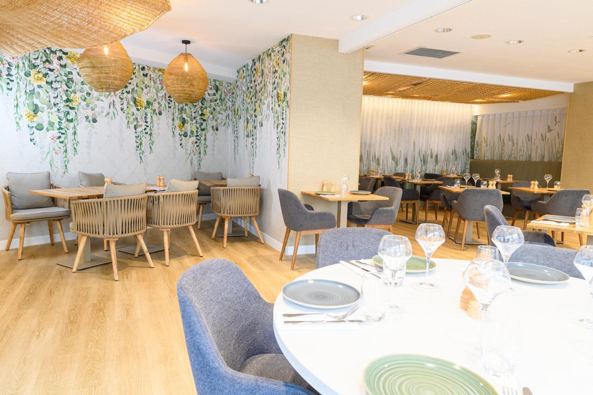 Ibis Styles Tours Centre Hotel Exterior photo
