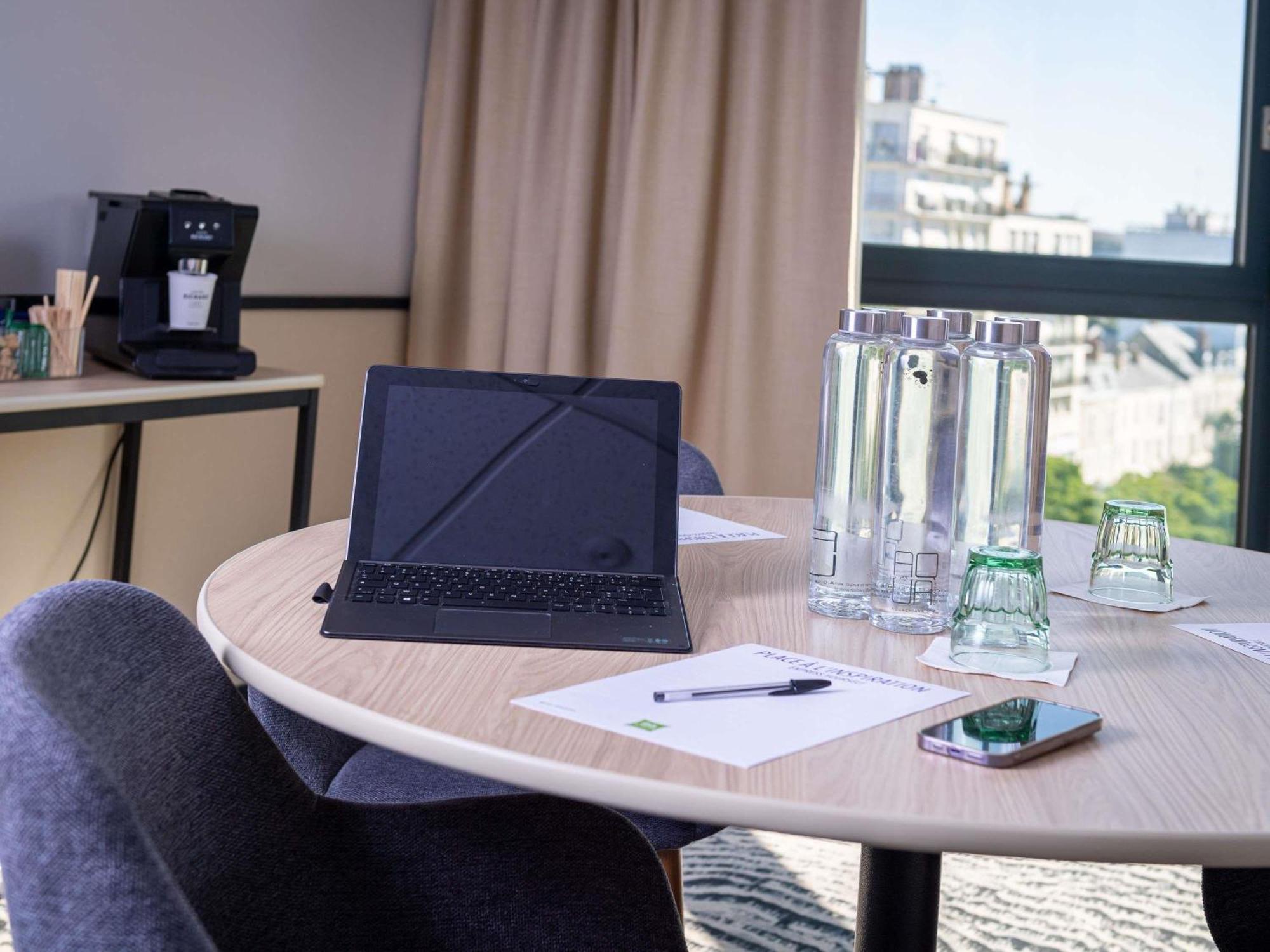 Ibis Styles Tours Centre Hotel Exterior photo